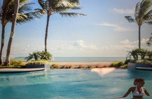 Key West Condo | Experience Fantasy Fest Week 2023 in Family-Friendly Comfort