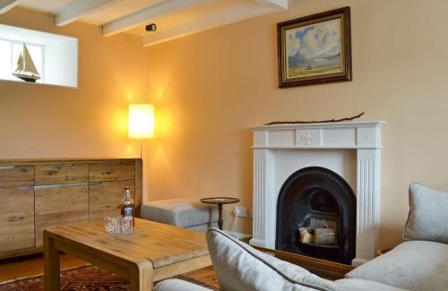 Plockton House | Discover Faodail: Pet-Friendly 4-Star Family Retreat