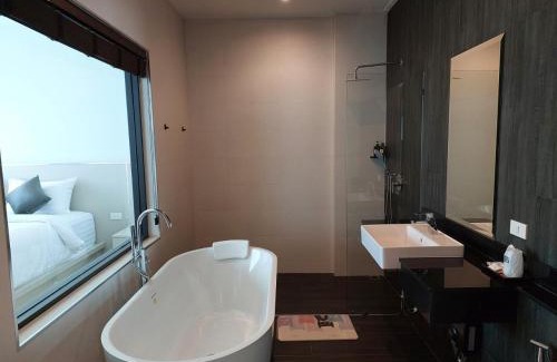 Cha-am Resort | Relax at Far Beach House, Cha-am with Pool & Hot Tub