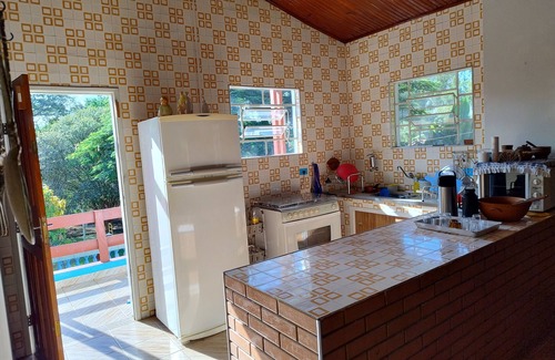 Pouso Alegre House | Tranquil Farm Retreat near Pouso Alegre with Fishing Spot