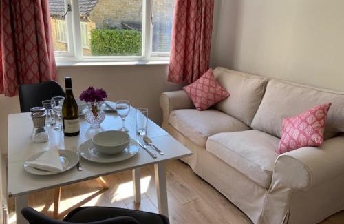 Wyck Rissington Apartment | Pet-Friendly Retreat at Far Hill Studio - Rated 8/10