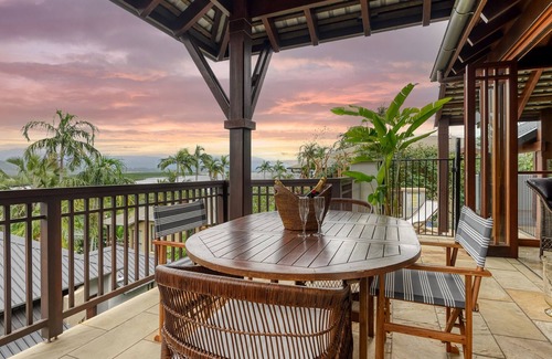 Port Douglas Villa | Premier Oceanfront Villa with Private Pool in Town Centre
