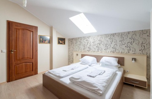Haslau-Maria Ellend Apartment | Convenient Faraway Aparthotel with Family-Friendly Amenities