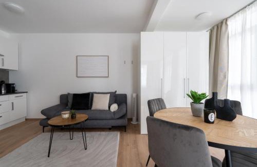 Fohnsdorf Apartment | Comfortable Stay Near Spielberg for Families and Pets