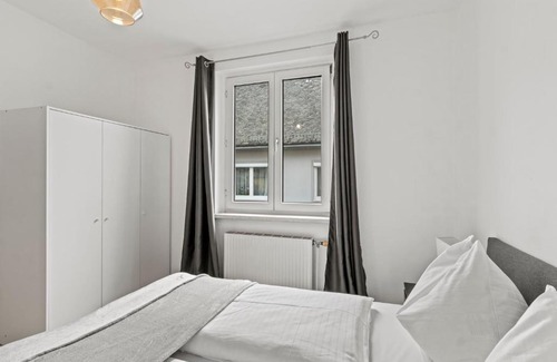 Fohnsdorf Apartment | Convenient Stay Near RedBull Ring for Families and Pets