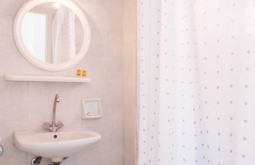 Kavos Hotel | Discover Fardini Seaside Hotel with Ocean Views & Pool