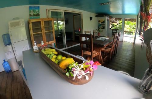 Otumai Villa | Experience Fare HONU Cook’s Bay Moorea with Oceanfront Bliss