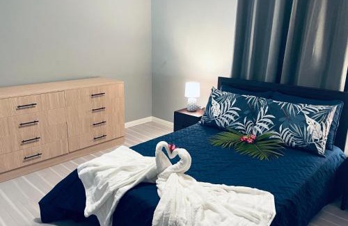 Nunue House | Inviting Fare Luna: Oceanfront Comfort in Bora Bora