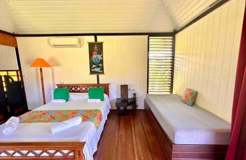 Moorea-Maiao House | Fare Mahana - Beachfront Oasis with Tahiti Views