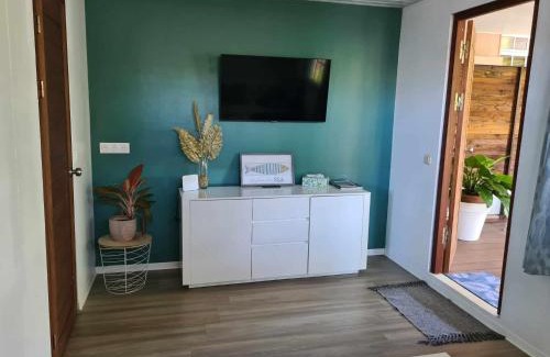 To'ahotu House | Family-Friendly Fare Miti-Rapa: 15 Min from Teahupoo