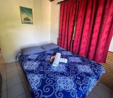 Haamene House | Relax at Fare Para: Family-Friendly with Pool & Restaurant