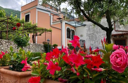 Campinola Bed & Breakfast | Oceanfront Retreat: Farfalle E Gabbiani, Guest Rated 9.8