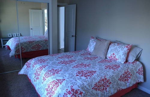Faria Beach House | Family-Friendly Faria Beach House with Ocean Views