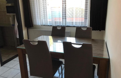 Sopron House | FARKAS VENDÉGHÁZ: Family-Friendly Retreat with Kitchen Amenities