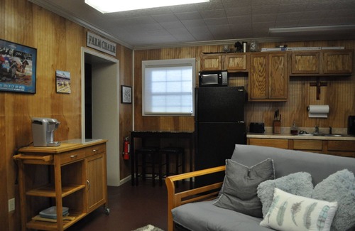 Scott House | Cozy Farm Retreat with Scenic Views and Family Amenities