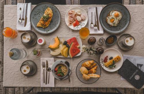 Fieberbrunn Hotel | Discover Hotel Chalets Grosslehen: 4-Star Oceanfront Retreat