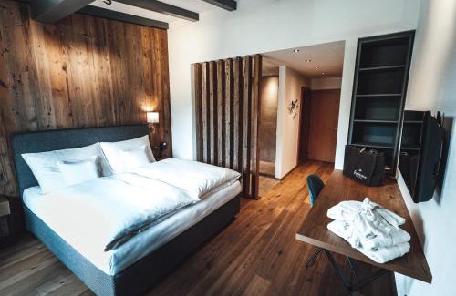 Fieberbrunn Hotel | Discover Hotel Chalets Grosslehen: 4-Star Oceanfront Retreat