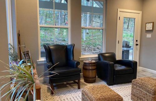 Hulbert House | Cozy Farm House at Gray House Farm with Hot Tub & Pet Friendly