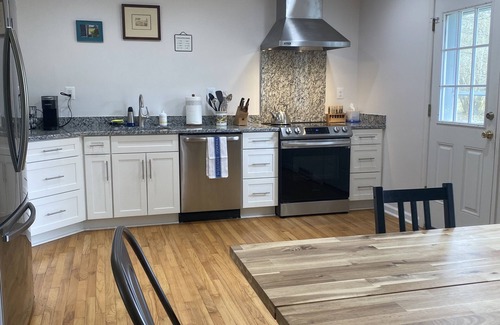 Baldwin House | Pet-Friendly Farm House Gateway: Guest Rated 9.8!