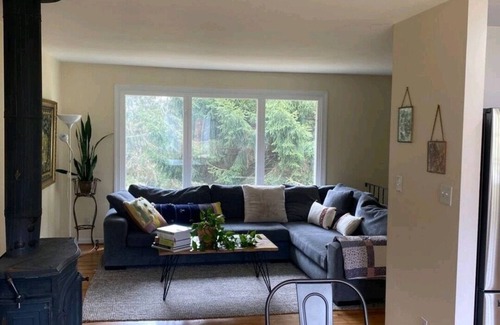 Baldwin House | Pet-Friendly Farm House Gateway: Guest Rated 9.8!