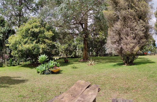 Bello House | Relax in Nature: Scenic Farmhouse for Family Getaways