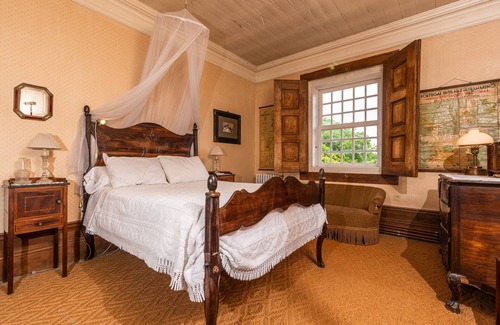 Guimaraes Other | Idyllic Farmhouse with Private Pool & Beautiful Gardens