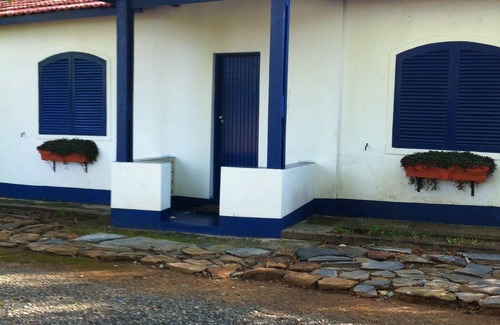 Salto de Pirapora House | Experience Farm Life at Salto de Pirapora with Pool & Pets