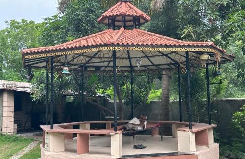 Ahmedabad Apartment | Relaxing Farm Stay in Ahmedabad with Pool & Hot Tub