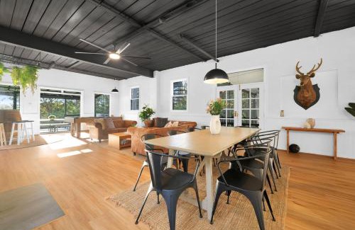 Falls Creek House | Family-Friendly Farm Stay in Beautiful Jervis Bay