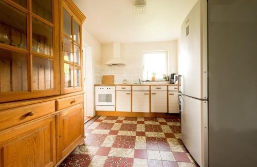 Meeuwen House | Pet-Friendly Farm Stay Luythoeve with Breakfast Included