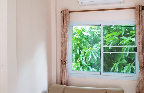 Kaeng Sopha Hotel | Charming Farm Terrace: Family-Friendly Stay with Great Amenities