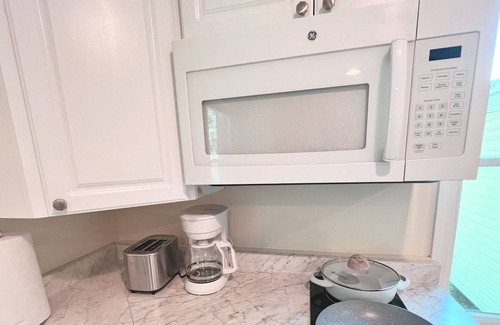 Potsdam Apartment | Modern Country Apartment Near Clarkson with Kitchen Amenities
