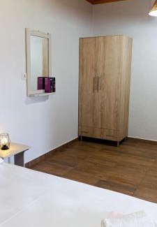 Sarti Apartment | Family-Friendly Stay at Farma Giannis with High Guest Ratings
