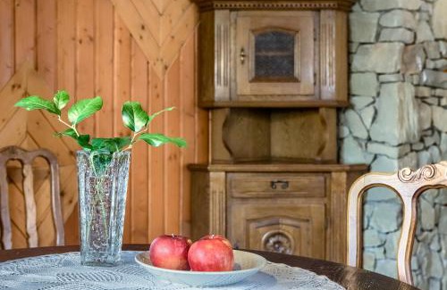 Krynica-Zdroj House | Discover Farma Lama Dom Gościnny: 9.2/10 & Pet-Friendly!