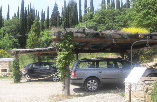 Castellina in Chianti House | Idyllic Farmhouse with Pool, Spa & Mountain Views in Chianti