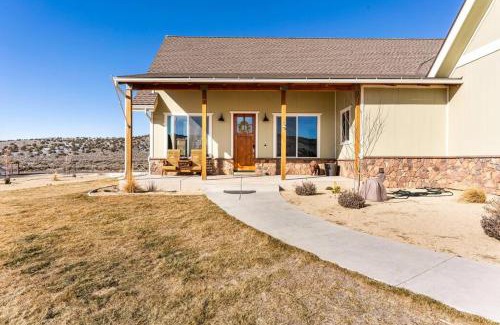 Reno House | FarmHouse at Antelope Valley with Mountain views 5BR 4BA