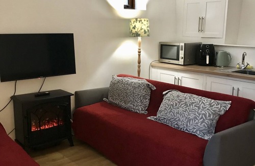 Wall-under-heywood Other | Ideal Farmhouse B&B for Families with Breakfast Included