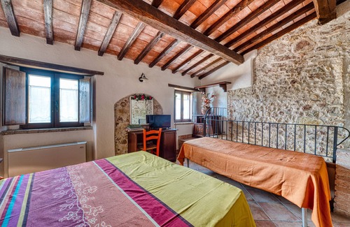 Giano dell'Umbria Other | Relaxing Farmhouse with Mountain View & Shared Pool