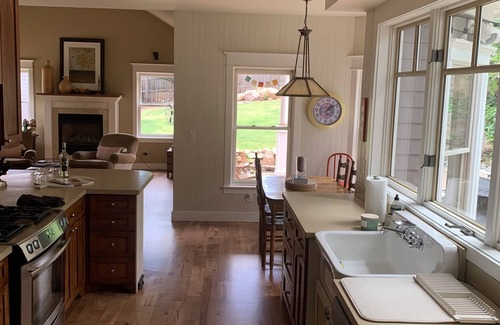 Flagstaff Other | Exceptional Flatiron Views Near Hiking and Cozy Amenities