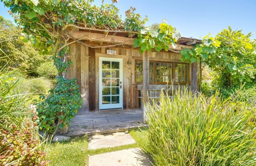 Carpinteria Cottage | Inviting Carpinteria Cottage with Pool Access & Pet Friendly