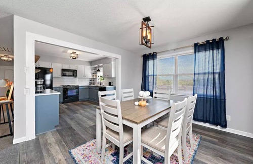 Waldron House | Game Room Farmhouse: Guest Rated 10/10 with Breakfast!