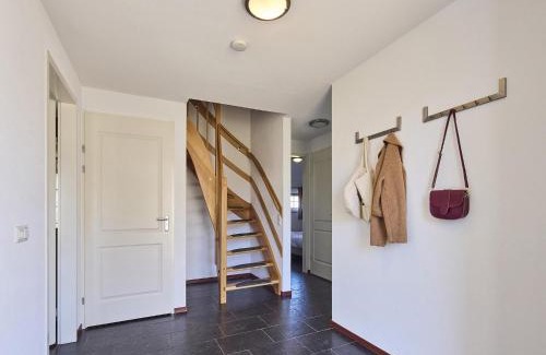 Roggel Villa | Indulge in Villa de Luxe: Sauna, Hot Tub & Relaxation