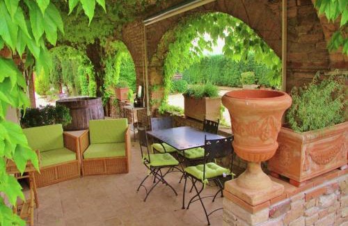 Marsciano House | Inviting Farmhouse in Marsciano with Pool & Vineyards