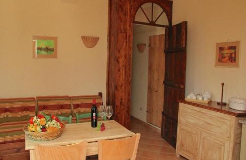 Marsciano House | Inviting Farmhouse in Marsciano with Pool & Vineyards