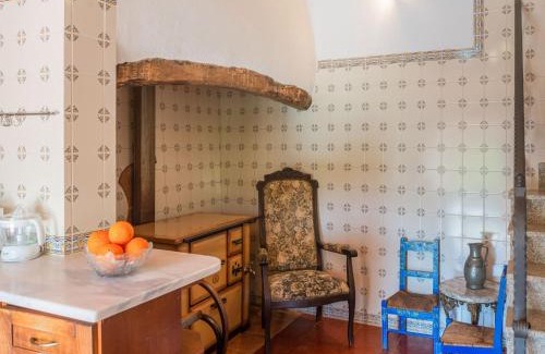 Montemor-o-Novo House | Corner House Getaway: Family-Friendly with Pool Access