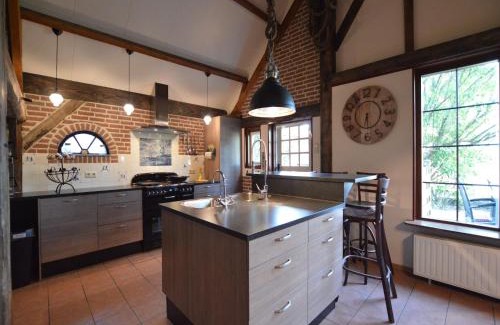 Municipality of Bergen op Zoom House | Farmhouse in Nieuwleusen near Lake and Nature, cleaning included