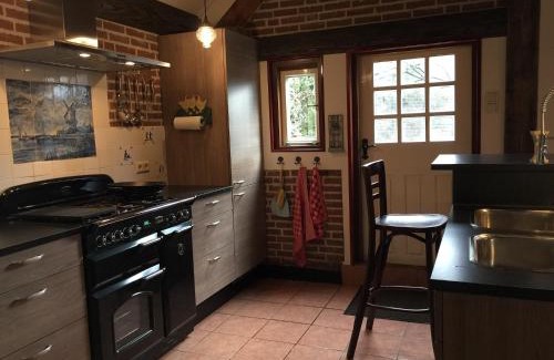 Municipality of Bergen op Zoom House | Farmhouse in Nieuwleusen near Lake and Nature, cleaning included