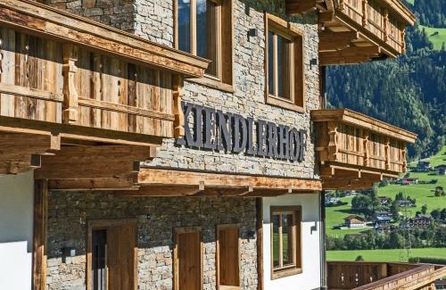 Schwendau House | Cozy Farmhouse Retreat in Tyrol Near Ski Area - Rated 10/10