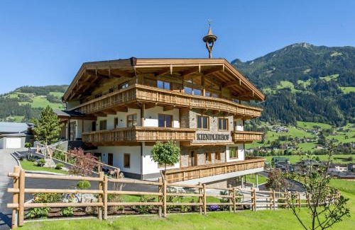 Schwendau House | Idyllic Farmhouse in Schwendau with Ski Storage & Family-Friendly