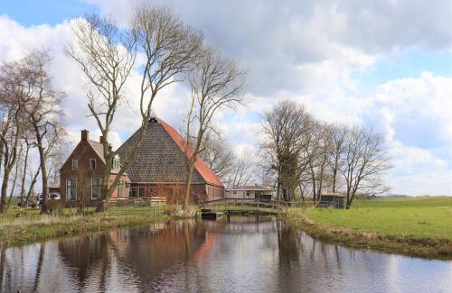 Suwald House | Farmhouse in Suwald with Hot Tub and Sauna, cleaning included